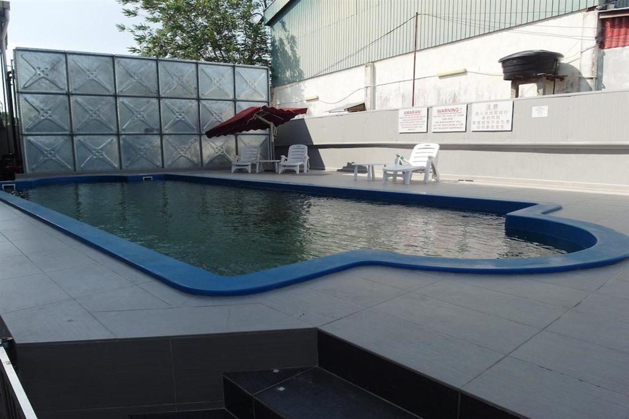Bahagia Villa Kuah Exterior photo